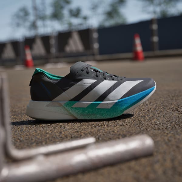 Hitam Sepatu Adizero Adios Pro 4