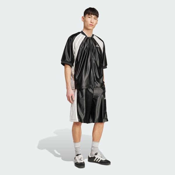 Svart Cutline Shorts