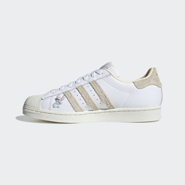 White Superstar Shoes MCW81