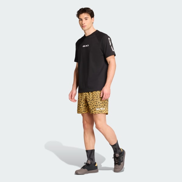 【adidas】FIVE TEN LOGO LINE SHORTS★ショートパンツ adidas Five Ten Logo Line Short - Red | Free Shipping with