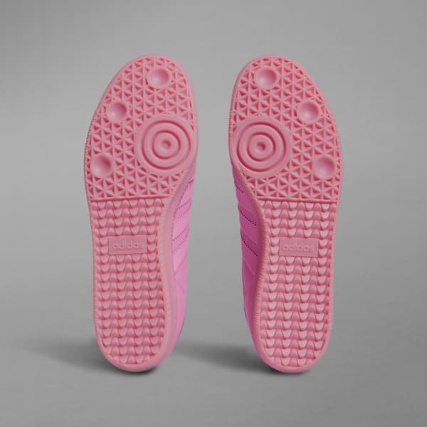 Pink human race discount