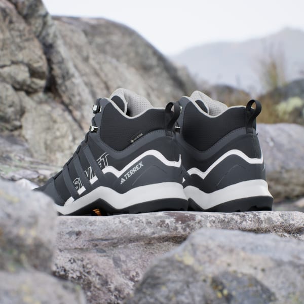 Out cipele terrex clearance swift r2 mid gtx