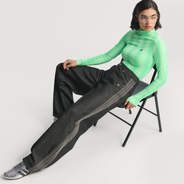 สีเขียว เสื้อยืดแขนยาว