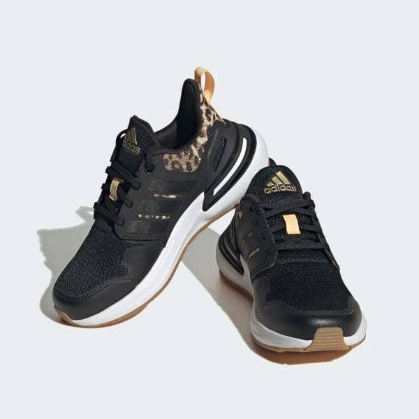 Online adidas sports shoes store