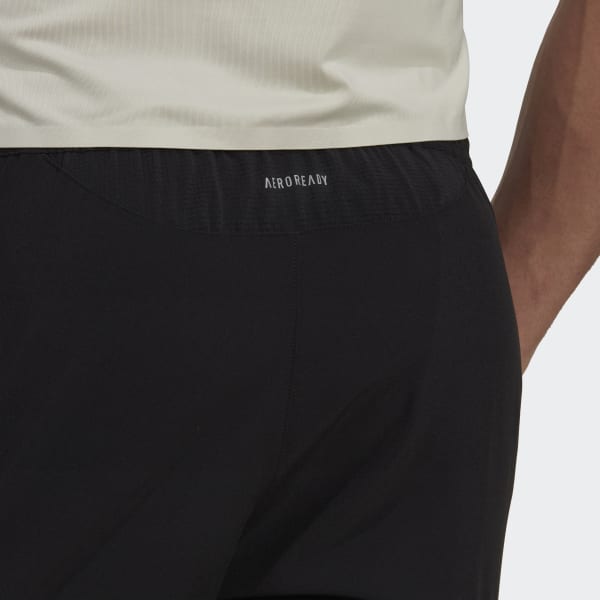Czerń Best of Adi Training Shorts R0196