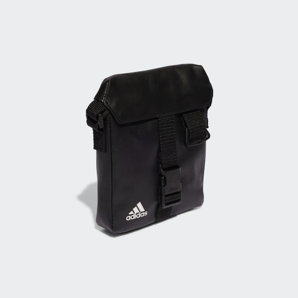 Schwarz Essentials Small Tasche