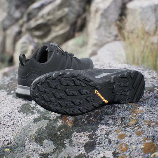 Adidas Botas de Senderismo Terrex Swift R2 Gore-Tex para Hombre,  Negro/Negro/Negro, 12 US : : Ropa, Zapatos y Accesorios