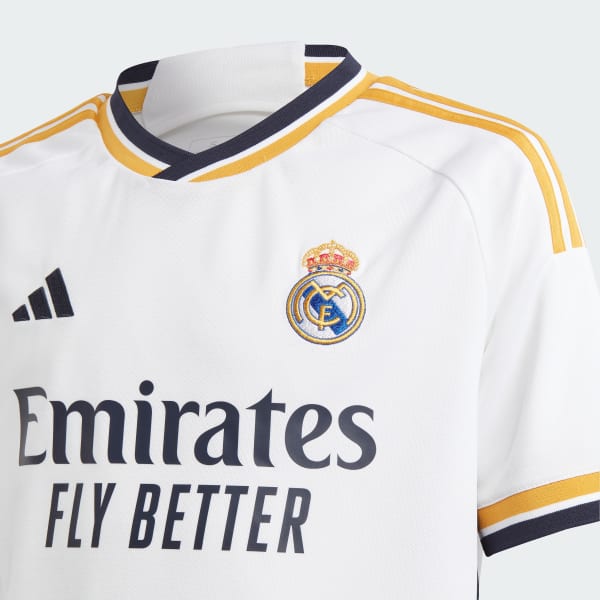 Real Madrid Conjunto Camiseta y Pantalón Personalizado de la Primera  Equipación Temporada 2023/2024 - Réplica Oficial Autorizada con Licencia -  Niño (6 Años) : : Moda