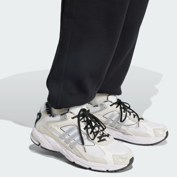 Essentialsスウェットパンツ ESSENTIALS / エッセンシャルズ リフレクター ロゴ スウェット