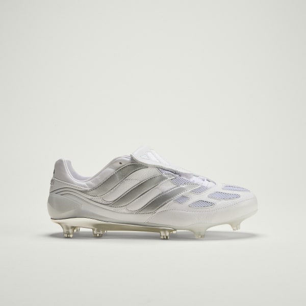 Vit Predator Precision Firm Ground Fotbollsskor
