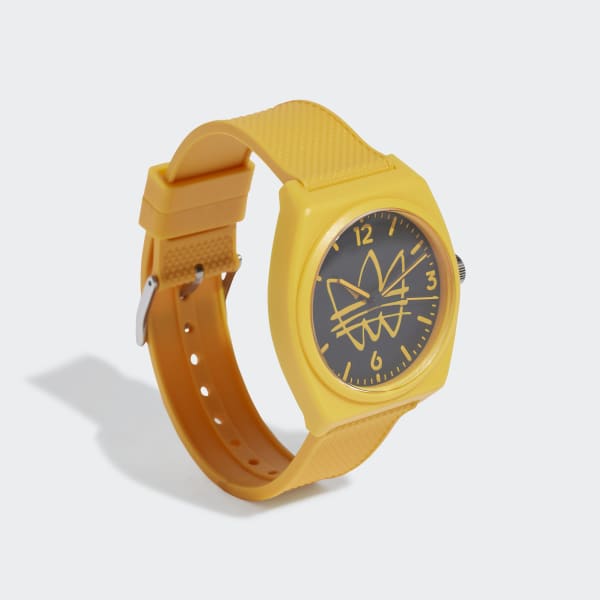 Amarillo Reloj Project Two R