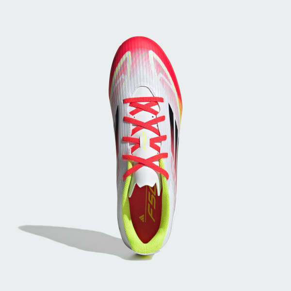 Blanco Zapatos de Fútbol F50 Club Pasto sintético