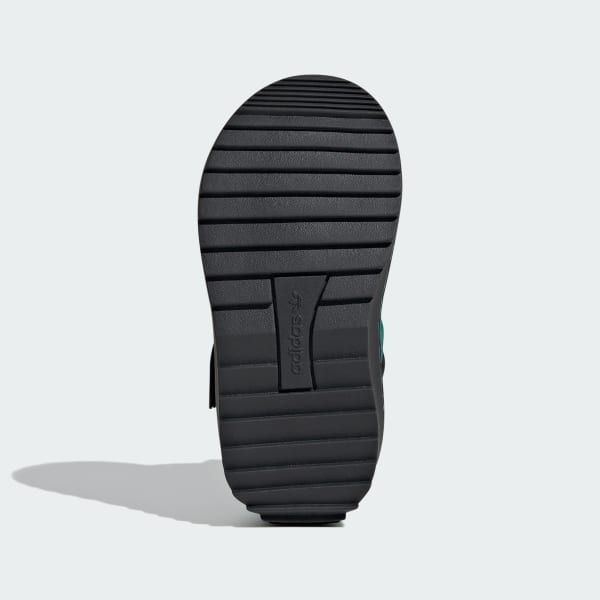 Schwarz Superstar Winter Trek Kids Schuh