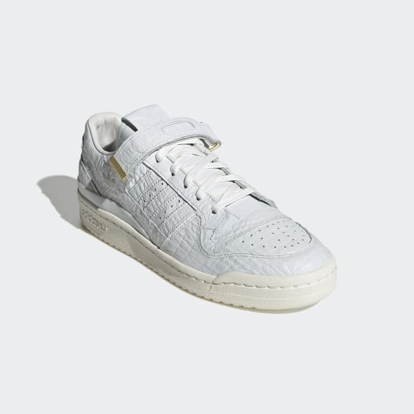 White Forum 84 Low Shoes LSH53