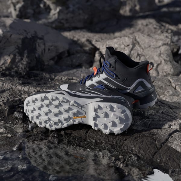 Black Terrex Skychaser Mid GORE-TEX Hiking Shoes
