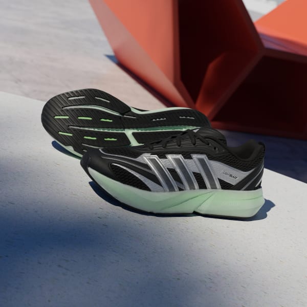 ブラック ライトブレイズ グロー シューズ / Lightblaze Glow Shoes