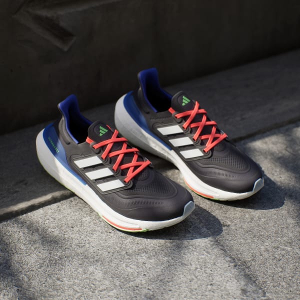 สีน้ำเงิน รองเท้า Ultraboost Light