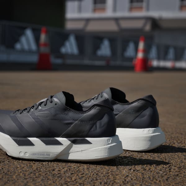 adidas Buty Adizero Adios Pro 4 - Czerń | adidas Poland