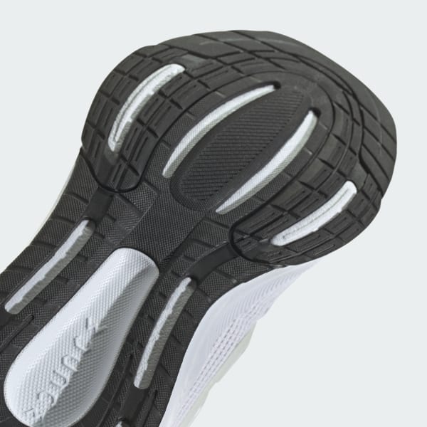 Adidas originals women's deals aerobounce 2 running shoe