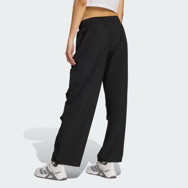 cierna Tréningové tepláky Workout Essentials Woven Training Pants