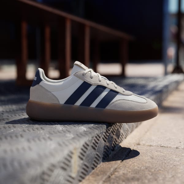 White BARREDA DECODE SHOES