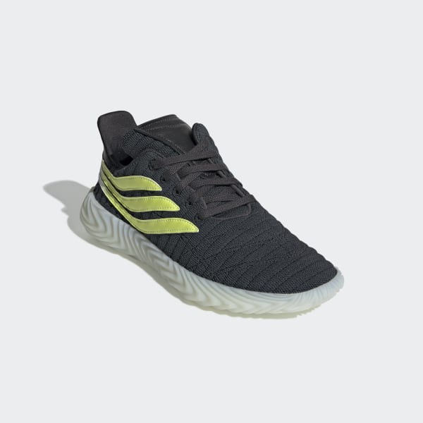 Adidas best sale sobakov historia