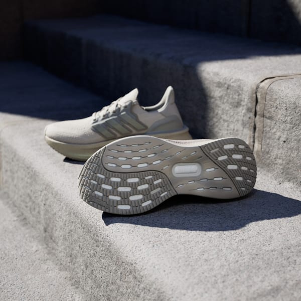 สีเบจ รองเท้า Ultraboost 5