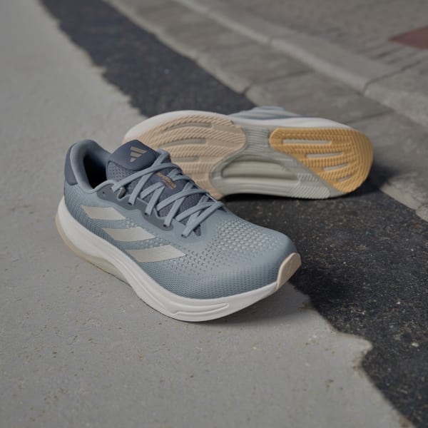 アディダス スーパーノヴァ ソリューション ランニング