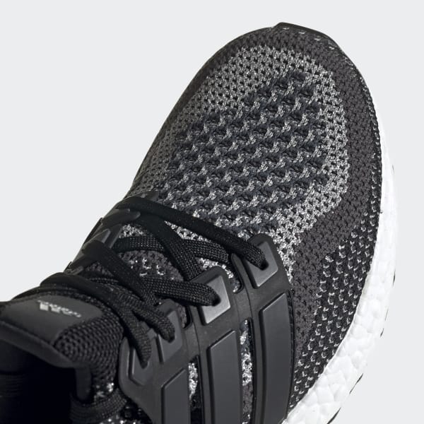 Ultra boost deals bb4077