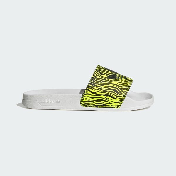Adilette solar yellow 2025