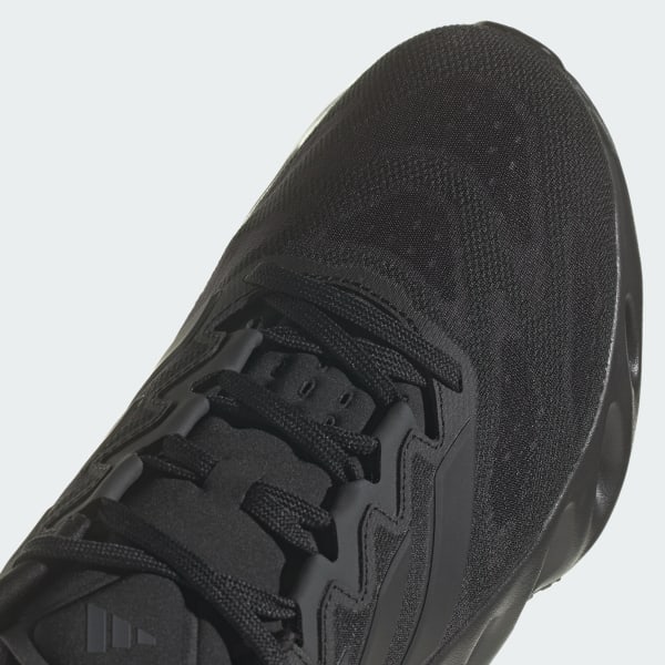 adidas SWITCH FWD ランニングシューズ ブラック/シルバー アディダス スイッチ FWD ランニング / Switch FWD Running