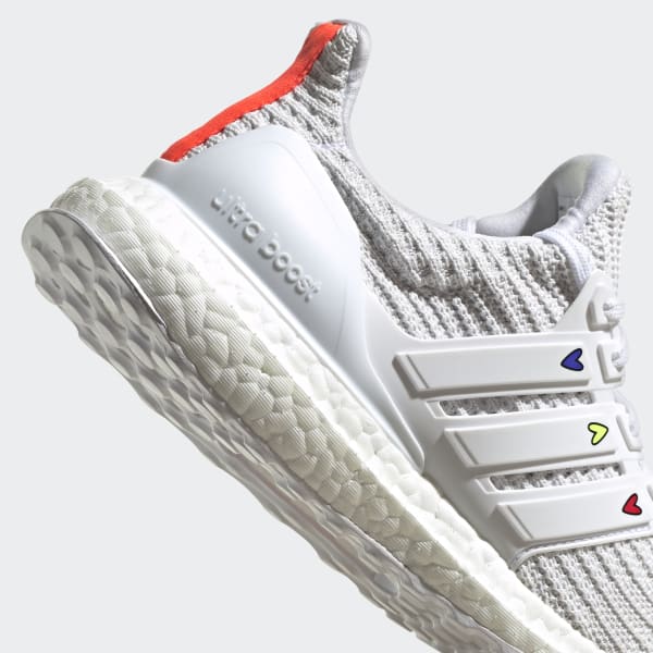 Mens white ultra boost 4.0 top