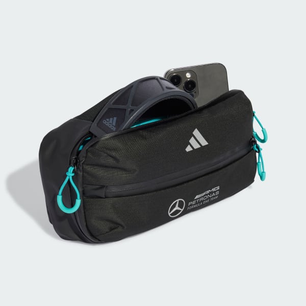 Schwarz MERCEDES - AMG PETRONAS FORMULA ONE TEAM INTELLIGENT PACKING SYSTEM SLINGPACK TASCHE