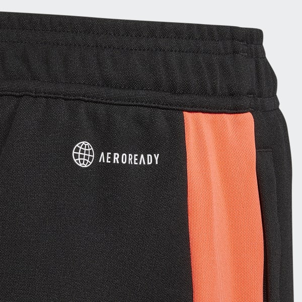 cierna Tepláky Tiro Essential