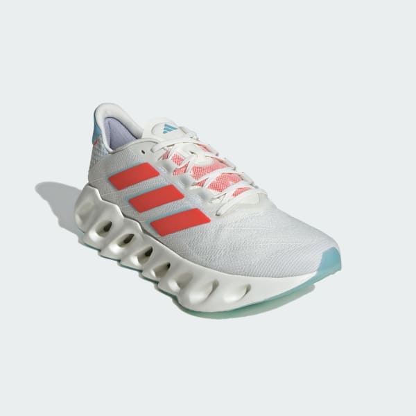 trang Giày Chạy Bộ adidas Switch Fwd 2