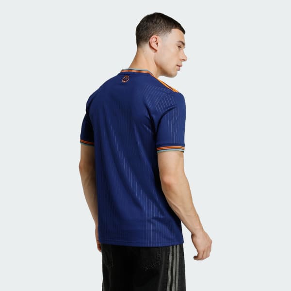 Azul Tercera camiseta del Newcastle United FC, temporada 2025/2026