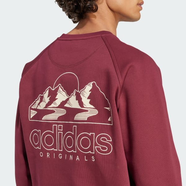 Winter Resort Mountain Graphic Fleece Sweatshirt