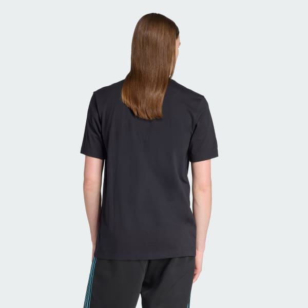 สีดำ เสื้อยืดพิมพ์ลาย