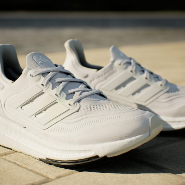 Adidas ultra shop boost strisce rosse