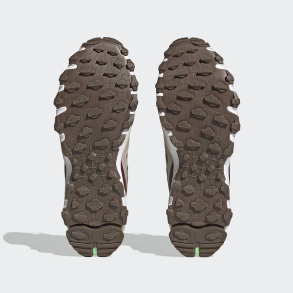 Beige Chaussure Hyperturf Adventure
