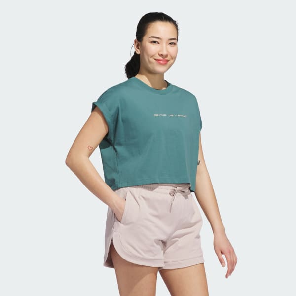 グリーン ビヨンド ザ コース グラフィック ノースリーブTシャツ