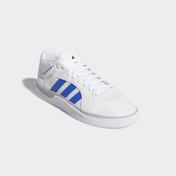 adidas all white skate shoes