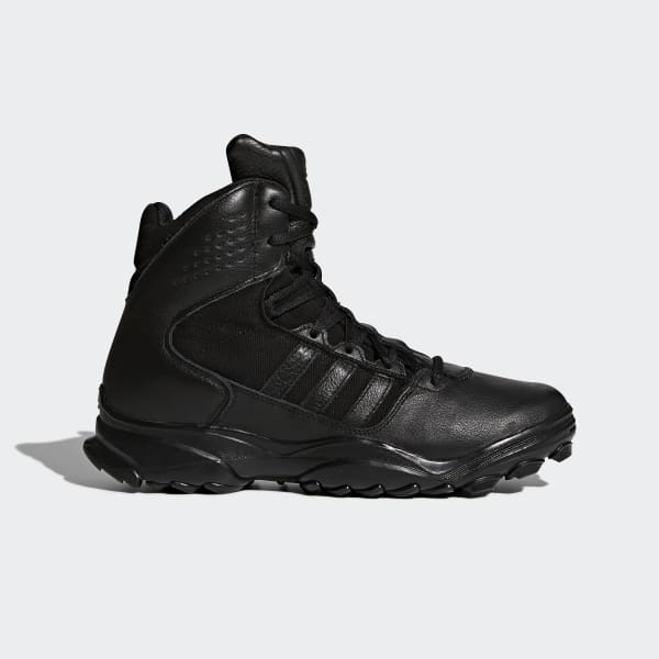 anfibi adidas
