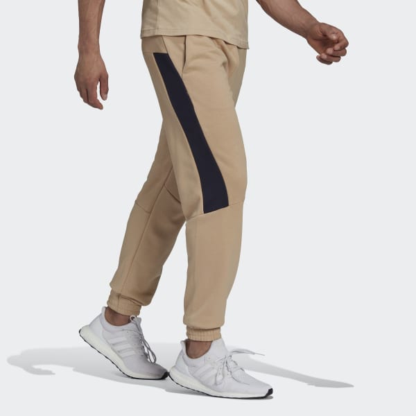 Beige Pantalón Future Icons Badge of Sport Bordado TA190