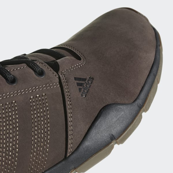 superstar slip on bruin