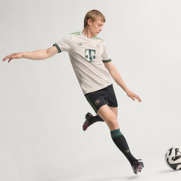 Beige FC Bayern 25/26 Wiesn trøje