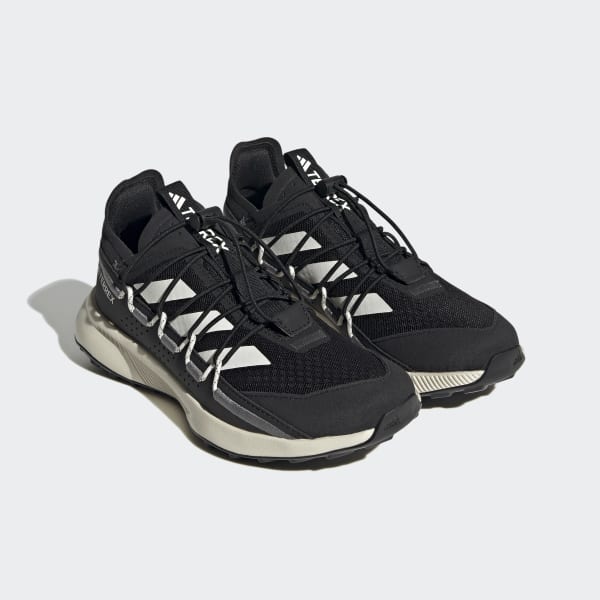 adidas Zapatos de senderismo Terrex Voyager 21 para hombre, Negro/blanco  tiza/menta ácida