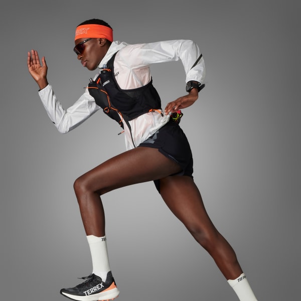 Schwarz Terrex Agravic Speed Trailrunning-Schuh