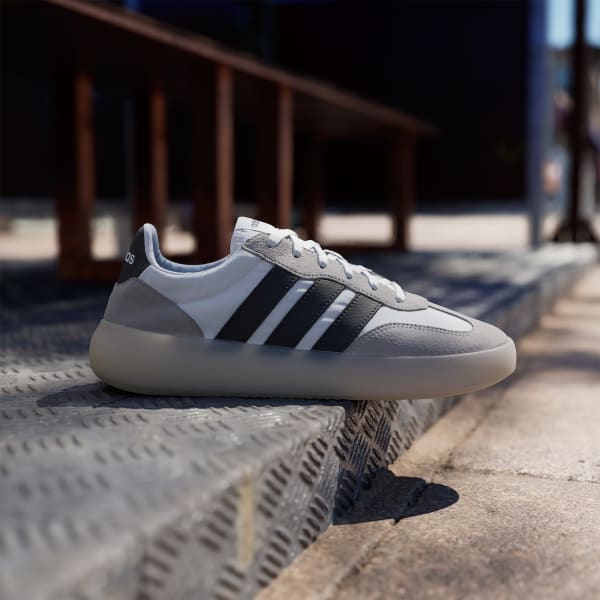 White Barreda Decode Shoes