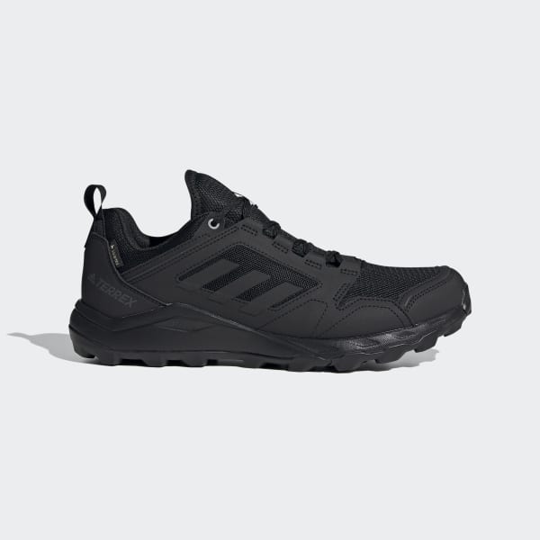 trail running shoes black